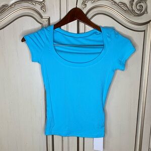 NWT Basic Scoop Baby Tee